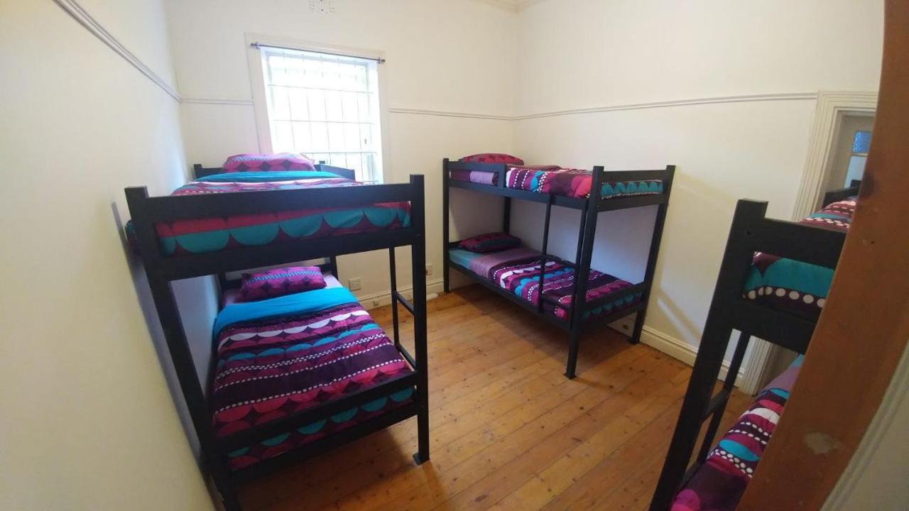 Spacious Backpacker Accommodation Cape Town Bagian luar foto